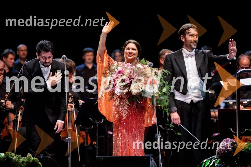  Jusif Ejvazov, tenor;  Anna Netrebko, sopranistka;  Michelangelo Mazza, dirigentAna Netrebko in Jusif Ejvazov, koncert opernih arij, 68. Ljubljana Festivala