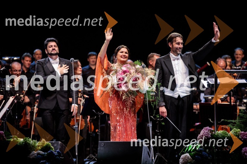  Jusif Ejvazov, tenor;  Anna Netrebko, sopranistka;  Michelangelo Mazza, dirigentAna Netrebko in Jusif Ejvazov, koncert opernih arij, 68. Ljubljana Festivala