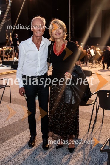  Janez Pergar, častni konzul Južnoafriške republike;  Nevenka Črešnar Pergar, lastnica in direktorica podjetja NP ConsultingNabucco, opera v okviru 68. Ljubljana Festivala