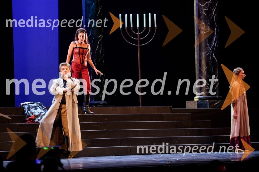  Branko Robinšak, operni pevec;  Dragana Radaković, operna pevka;  Elena Dobravec, operna pevkaNabucco, opera v okviru 68. Ljubljana Festivala