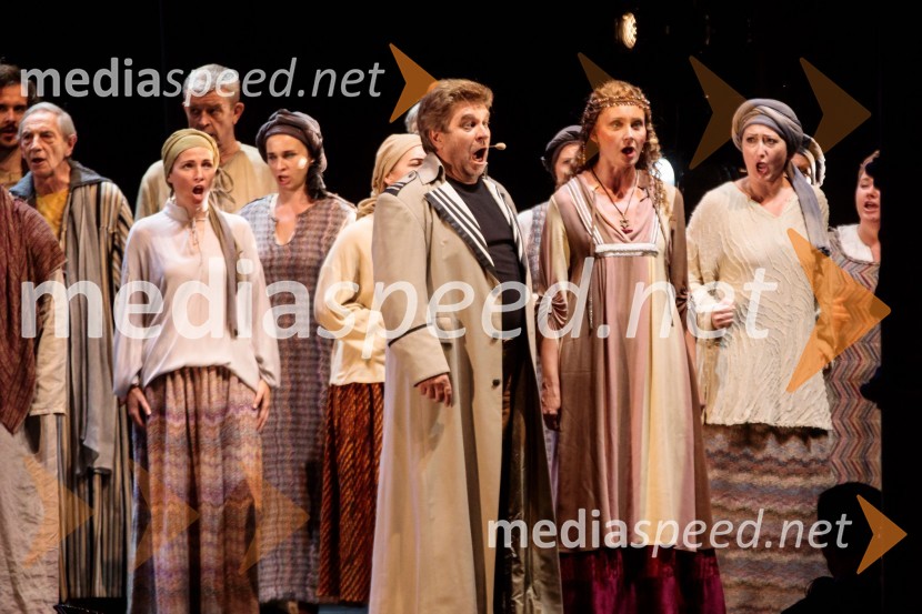  ... ;  Branko Robinšak, operni pevec;  Elena Dobravec, operna pevka;  ... Nabucco, opera v okviru 68. Ljubljana Festivala