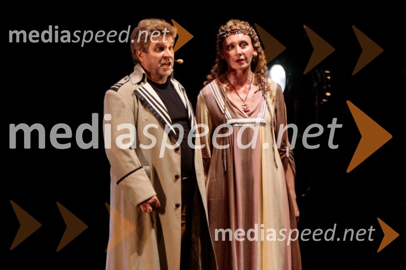  Branko Robinšak, operni pevec;  Elena Dobravec, operna pevkaNabucco, opera v okviru 68. Ljubljana Festivala