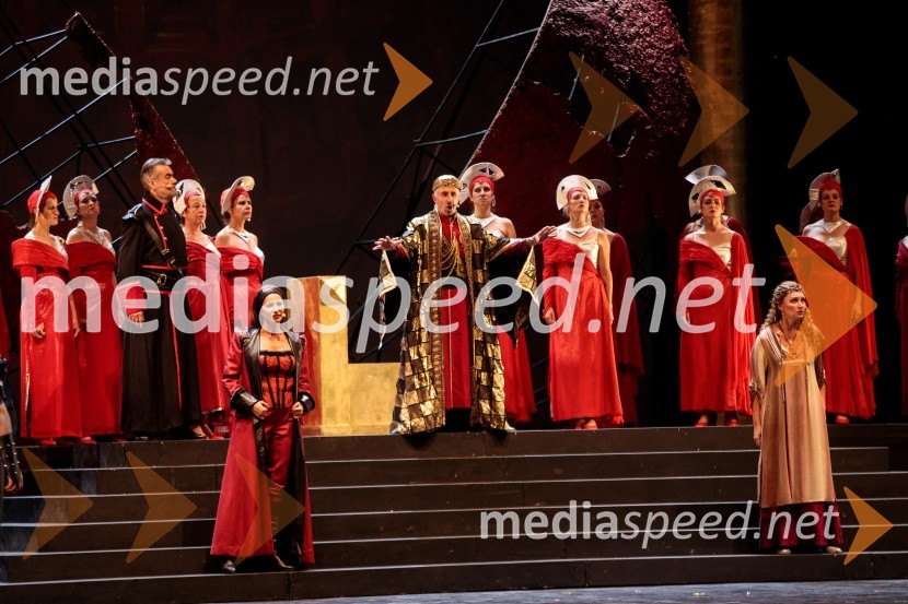  Zoran Potočan, operni pevec;  Dragana Radaković, operna pevka;  Marko Kobal, operni pevec;  Elena Dobravec, operna pevkaNabucco, opera v okviru 68. Ljubljana Festivala