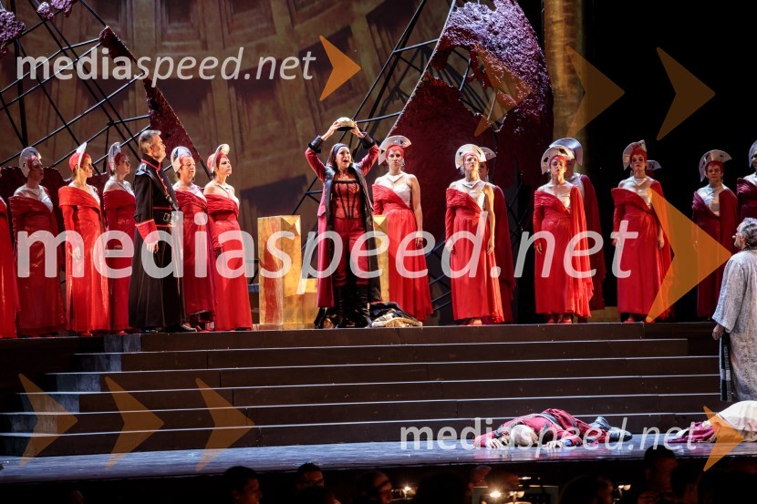  Zoran Potočan, operni pevec;  Dragana Radaković, operna pevka;  Marko Kobal, operni pevecNabucco, opera v okviru 68. Ljubljana Festivala