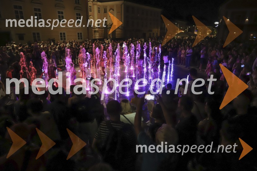 Otvoritev fontane na Glavnem trgu, Maribor