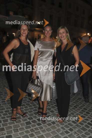  ... ;  Špela Štamol, glavna urednica in vodja projekta GRAZIA Beauty Awards;  Katja  Janko Puh, vodja marketinga, s.OliverOtvoritev fontane na Glavnem trgu, Maribor