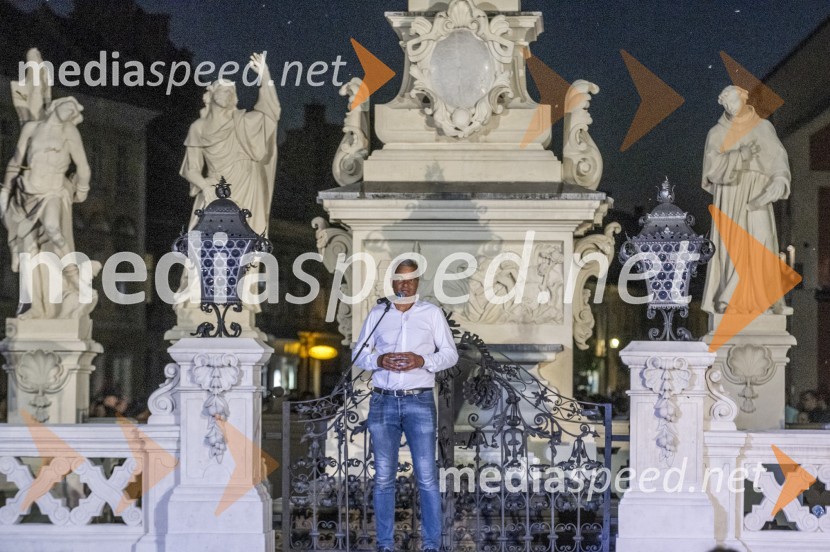  Aleksander Saša Arsenovič, župan, Mestna občina MariborOtvoritev fontane na Glavnem trgu, Maribor