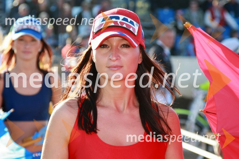 Štartna deklicaSPEEDWAY, 60. Zlata čelada