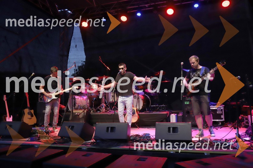  Andrej Knehtl, skupina Leonart;  Sebastijan  Lukovnjak, skupina Leonart;  Martin Počkar , skupina LeonartSiddharta, Leonart in petkovo dogajanje, Festival Lent 2020