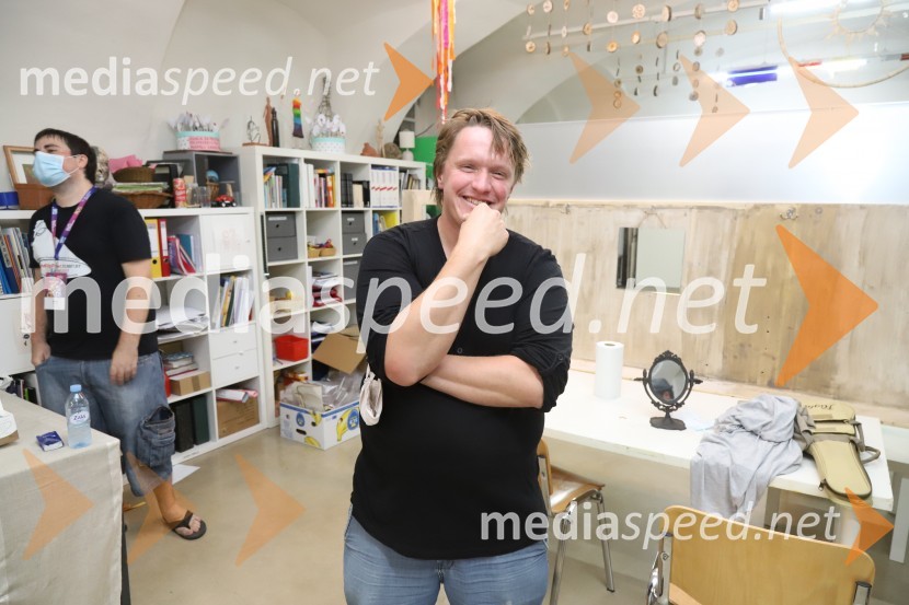  Uroš Kuzman, stand up komikSiddharta, Leonart in petkovo dogajanje, Festival Lent 2020