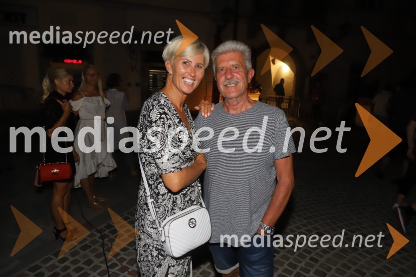  Simona Cotar;  Drago Cotar, nekdanji direktor Zavarovalnega združenja, predsednik NK Maribor in organizacijskega odbora Zlate lisiceSiddharta, Leonart in petkovo dogajanje, Festival Lent 2020