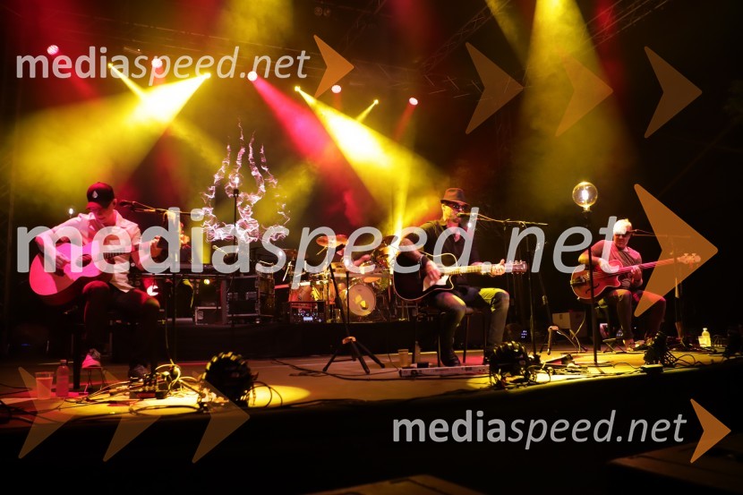  Primož  Benko, glasbenik, član skupine Siddharta;  Tomi Meglič, glasbenik, pevec skupine Siddharta;  Jani Hace, glasbenikSiddharta, Leonart in petkovo dogajanje, Festival Lent 2020