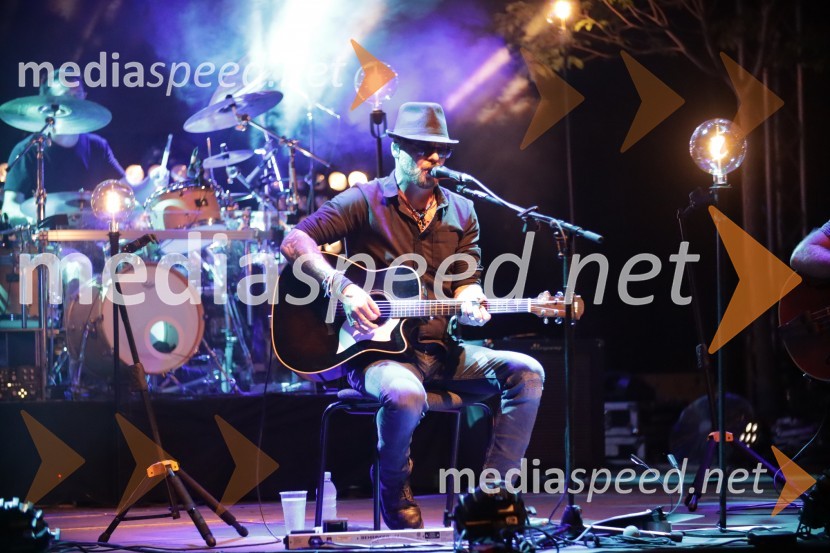  Tomi Meglič, glasbenik, pevec skupine SiddhartaSiddharta, Leonart in petkovo dogajanje, Festival Lent 2020