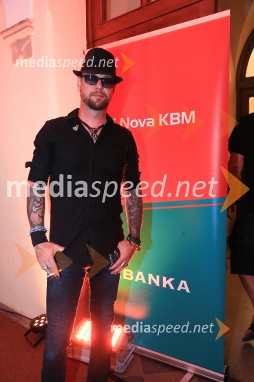  Tomi Meglič, glasbenik, pevec skupine SiddhartaSiddharta, Leonart in petkovo dogajanje, Festival Lent 2020