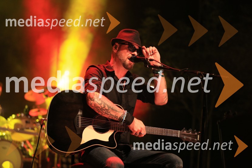  Tomi Meglič, glasbenik, pevec skupine SiddhartaSiddharta, Leonart in petkovo dogajanje, Festival Lent 2020