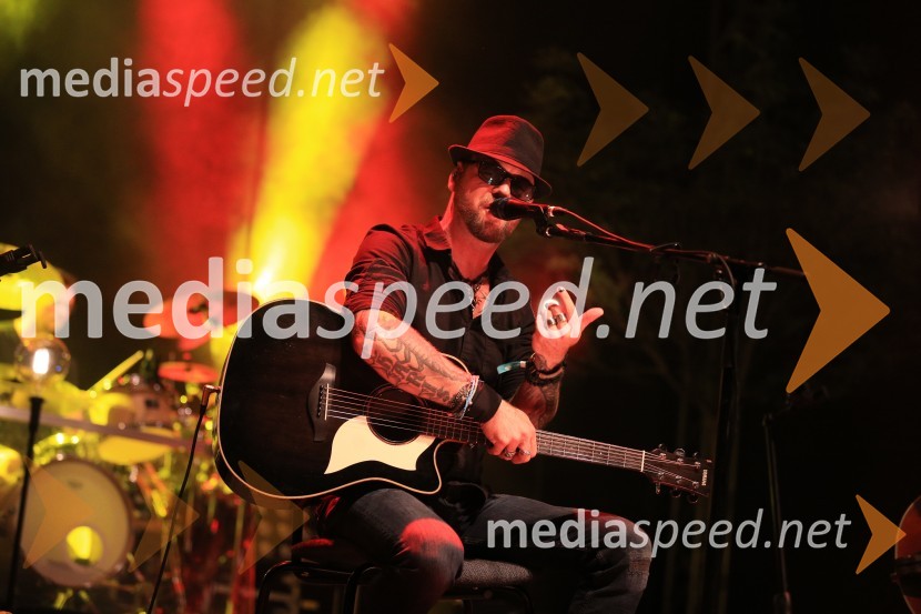  Tomi Meglič, glasbenik, pevec skupine SiddhartaSiddharta, Leonart in petkovo dogajanje, Festival Lent 2020