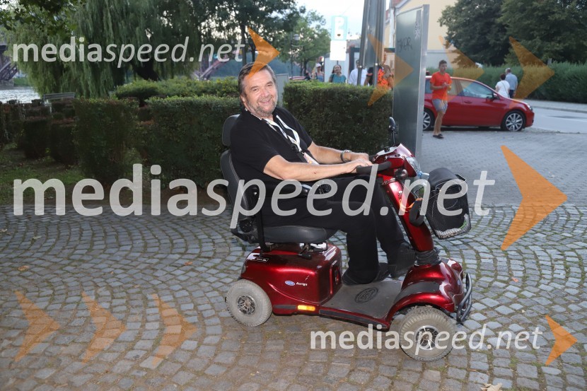  Slavko Rajh, fotografSiti hlapci in sobotno dogajanje, Festival Lent 2020