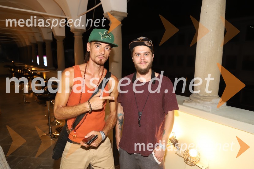  Tadej Tratnik, Siti hlapci;  ... Siti hlapci in sobotno dogajanje, Festival Lent 2020