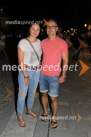  Alenka Šurlan, direktorica modne znamke oblačil Luna;  Simon Špur, upravljalec Omnia skladSiti hlapci in sobotno dogajanje, Festival Lent 2020