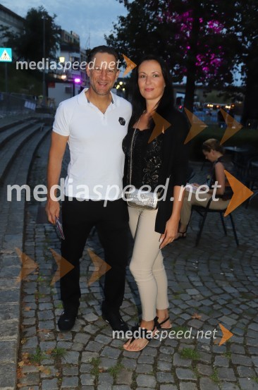  John Denhof, predsednik uprave NKBM;  Melita PipušDimek in Davor Klarič, Emkej, Muzičari, Bojan Emeršič in nedeljsko dogajanje, Festival Lent 2020