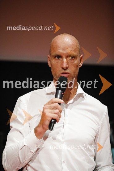 Predpremiera dokumentarnega filma Moja pot na dirko po Franciji in predstavitev knjige Kilometer nič