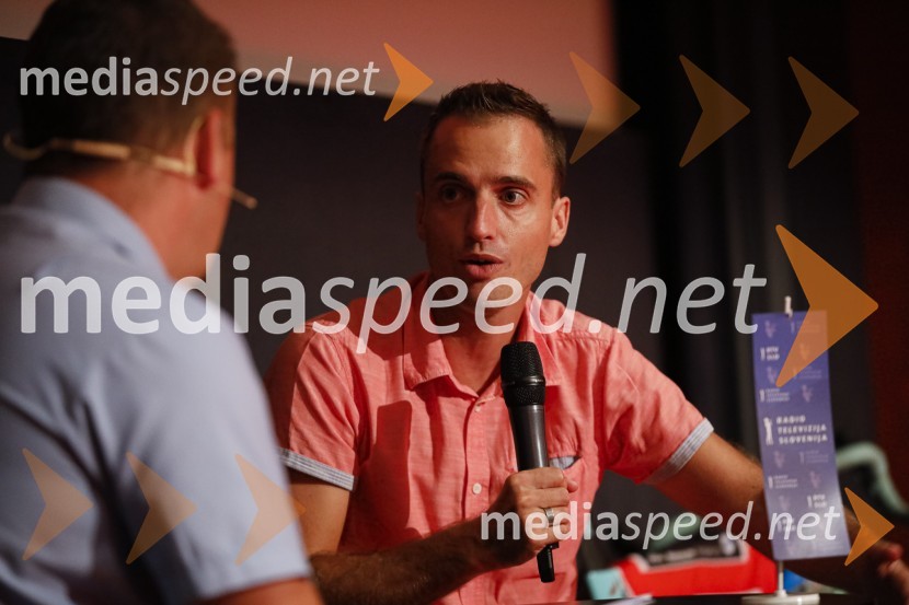  David  ČrmeljPredpremiera dokumentarnega filma Moja pot na dirko po Franciji in predstavitev knjige Kilometer nič