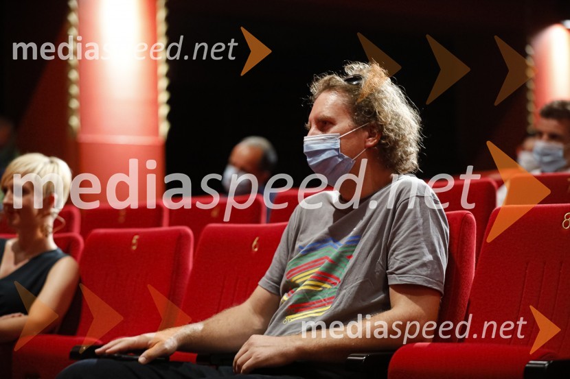  Blaž OmanPredpremiera dokumentarnega filma Moja pot na dirko po Franciji in predstavitev knjige Kilometer nič