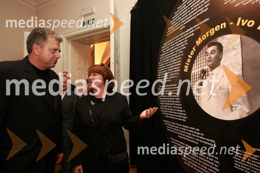 Andrej Verlič, podžupan Maribora in Vesna Leiner, kustodinja Muzeja mesta ZagrebZlata petdeseta, otvoritev razstave Ivo Robić