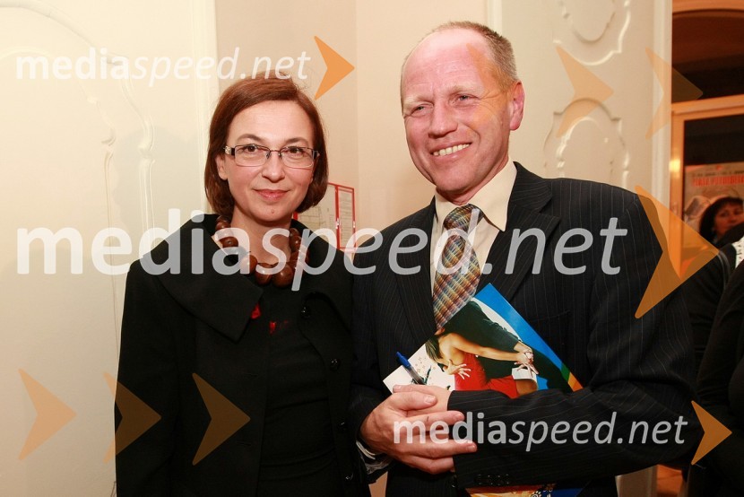 Mirjana Koren, direktorica Pokrajinskega muzeja Maribor in Rudi Kocbek, plesni učitelj in direktor Plesne šole PingiZlata petdeseta, otvoritev razstave Ivo Robić