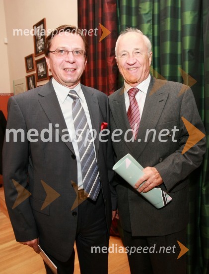 Boris Mašič, kustos Muzeja grada Zagreba in dr. Šime IvanjkoZlata petdeseta, otvoritev razstave Ivo Robić