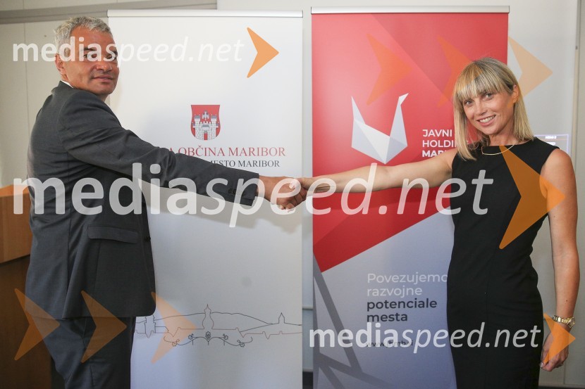  Aleksander Saša Arsenovič, župan, Mestna občina Maribor; mag. Lidija Pliberšek, direktorica Pogrebnega podjetje Maribor d.d. in predsednica ASCEJavni holding Maribor, predstavitev, novinarska konferenca