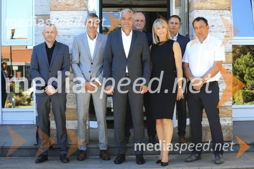  Matjaž Krevelj, direktor, Nigrad d.d., Maribor; mag. Alan Perc, direktor podjetja Energetika Maribor;  Aleksander Saša Arsenovič, župan, Mestna občina Maribor;  Franc Dover, direktor, Snaga d.o.o., Maribor; mag. Lidija Pliberšek, direktorica Pogrebnega podjetje Maribor d.d. in predsednica ASCE;  Sergej Danč, direktor, Mariborski vodovod, d.d.;  Bernard Majhenič, direktor, MarpromJavni holding Maribor, predstavitev, novinarska konferenca