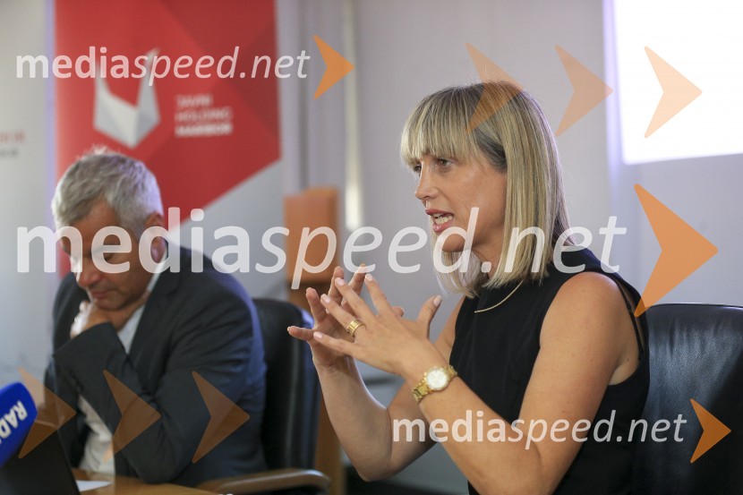  Aleksander Saša Arsenovič, župan, Mestna občina Maribor; mag. Lidija Pliberšek, direktorica Pogrebnega podjetje Maribor d.d. in predsednica ASCEJavni holding Maribor, predstavitev, novinarska konferenca