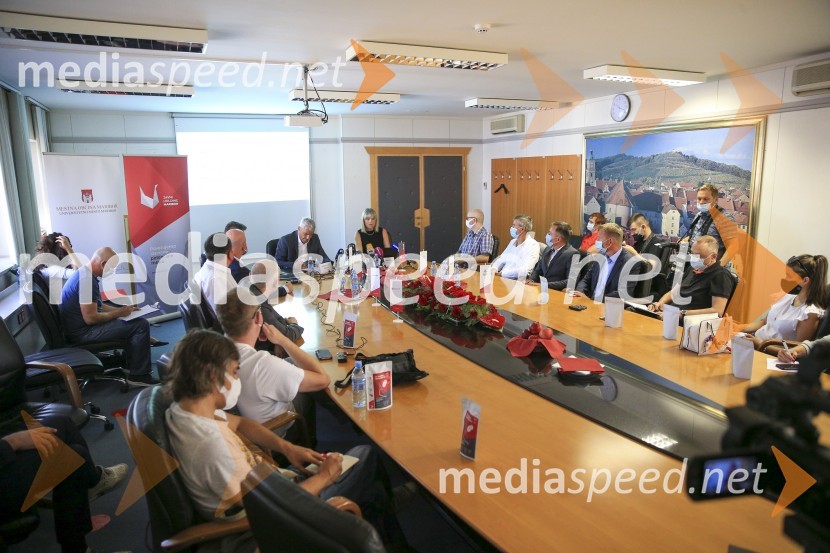 Javni holding Maribor, predstavitev, novinarska konferenca