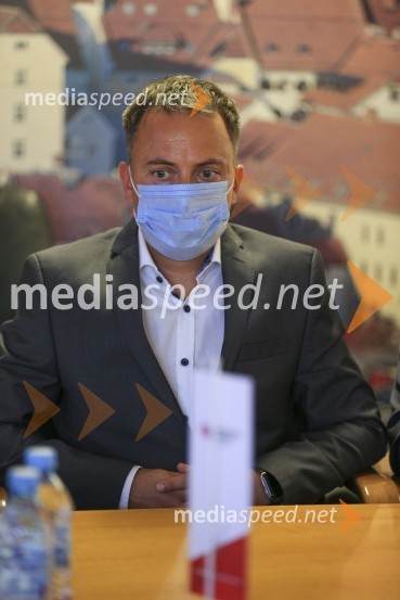 Javni holding Maribor, predstavitev, novinarska konferenca