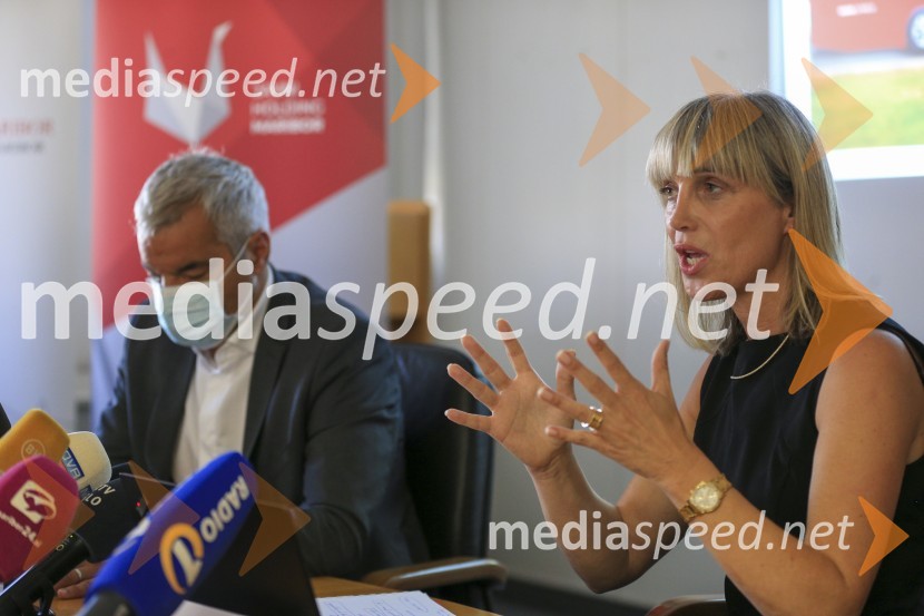  Aleksander Saša Arsenovič, župan, Mestna občina Maribor; mag. Lidija Pliberšek, direktorica Pogrebnega podjetje Maribor d.d. in predsednica ASCEJavni holding Maribor, predstavitev, novinarska konferenca