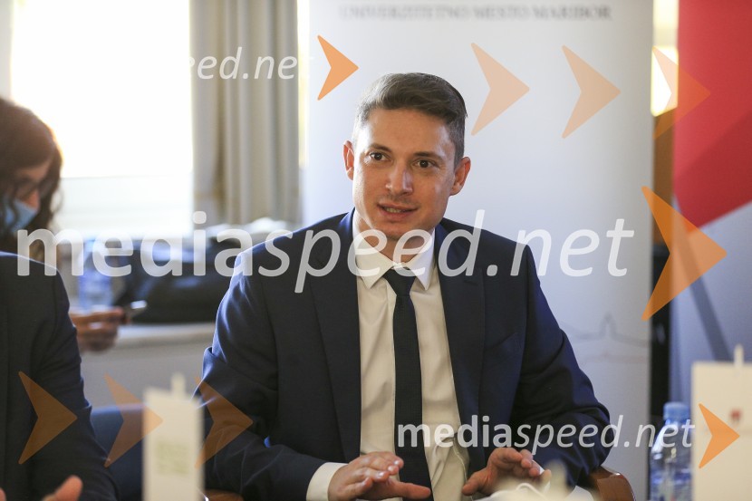 Javni holding Maribor, predstavitev, novinarska konferenca