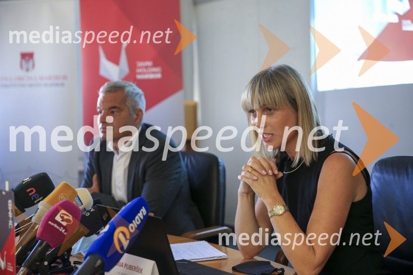  Aleksander Saša Arsenovič, župan, Mestna občina Maribor; mag. Lidija Pliberšek, direktorica Pogrebnega podjetje Maribor d.d. in predsednica ASCEJavni holding Maribor, predstavitev, novinarska konferenca