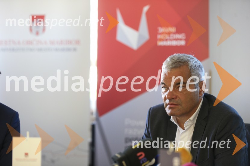  Aleksander Saša Arsenovič, župan, Mestna občina MariborJavni holding Maribor, predstavitev, novinarska konferenca