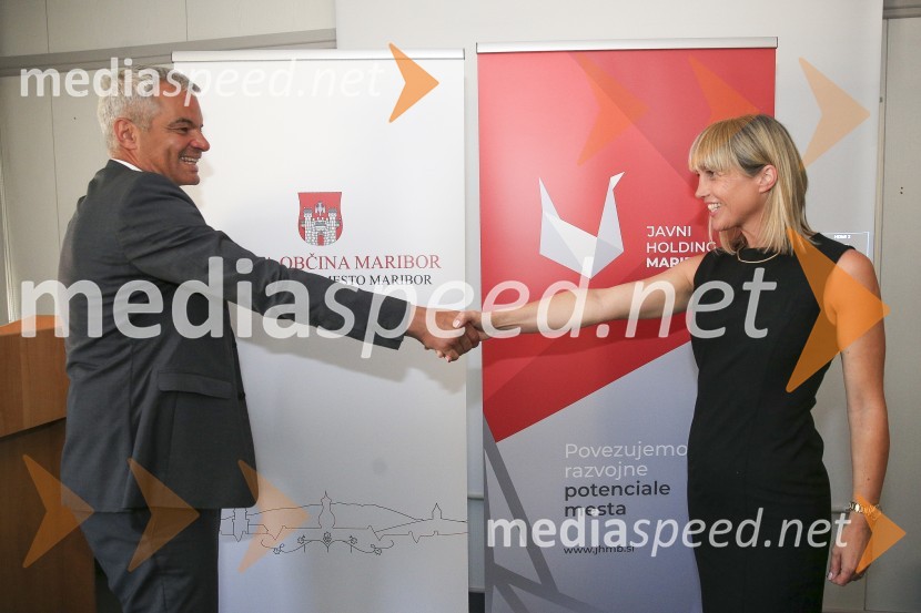  Aleksander Saša Arsenovič, župan, Mestna občina Maribor; mag. Lidija Pliberšek, direktorica Pogrebnega podjetje Maribor d.d. in predsednica ASCEJavni holding Maribor, predstavitev, novinarska konferenca