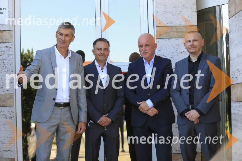 mag. Alan Perc, direktor podjetja Energetika Maribor;  Sergej Danč, direktor, Mariborski vodovod, d.d.;  Franc Dover, direktor, Snaga d.o.o., Maribor;  Matjaž Krevelj, direktor, Nigrad d.d., MariborJavni holding Maribor, predstavitev, novinarska konferenca