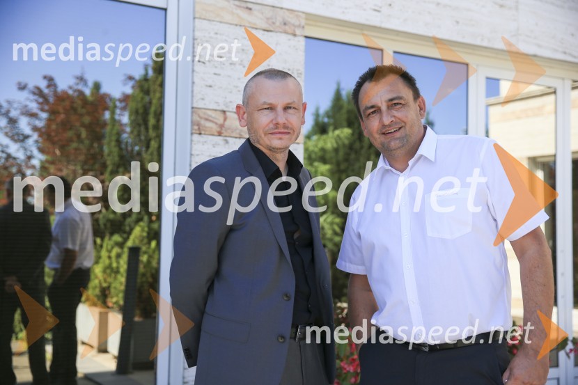  Matjaž Krevelj, direktor, Nigrad d.d., Maribor;  Bernard Majhenič, direktor MarpromJavni holding Maribor, predstavitev, novinarska konferenca