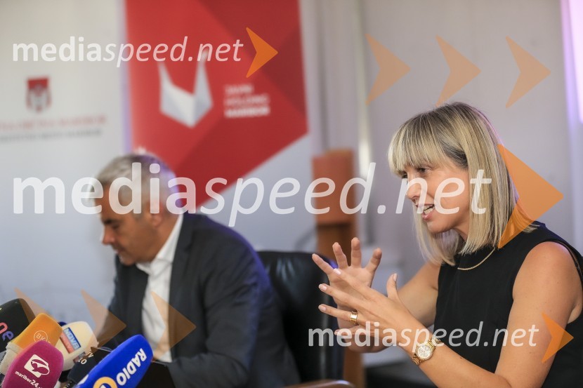  Aleksander Saša Arsenovič, župan, Mestna občina Maribor; mag. Lidija Pliberšek, direktorica Pogrebnega podjetje Maribor d.d. in predsednica ASCEJavni holding Maribor, predstavitev, novinarska konferenca