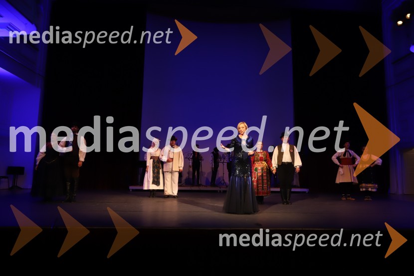  ... ;  ... ;  ... ;  ... ;  Mojca  Pehant, voditeljica;  ... ;  ... ;  ... Folkart, Koala voice in torkovo dogajanje, Festival Lent 2020