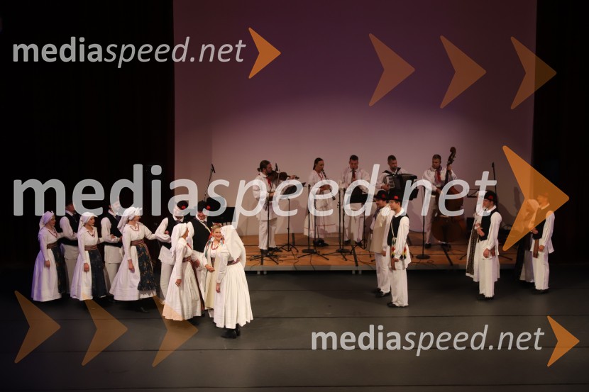 Folklorna skupina Tine Rožanc, LjubljanaFolkart, Koala voice in torkovo dogajanje, Festival Lent 2020