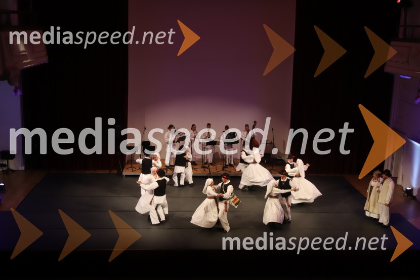 Folklorna skupina Tine Rožanc, LjubljanaFolkart, Koala voice in torkovo dogajanje, Festival Lent 2020