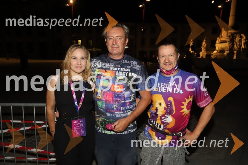  Maja Monrue, intuitivna pisateljica;  Vladimir  Rukavina Gogo, direktor Narodnega doma Maribor ter direktor Festivala Lent ;  Andrej  Težak-Tešky, stand-up komik, manager, producent, tekač na dolge proge in dobrodelnežFolkart, Koala voice in torkovo dogajanje, Festival Lent 2020