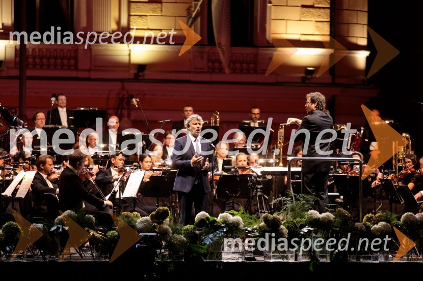  Jonas Kaufmann, tenor;  Jochen  Rieder, dirigentJonas Kaufmann, koncert v okviru 68. Ljubljana Festivala