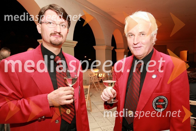 Tomaž Vauhnik, podpredsednik Veteran kluba Maribor in Stanko Kokol, predsednik Veteran kluba MariborZlata petdeseta, otvoritev razstave Ivo Robić