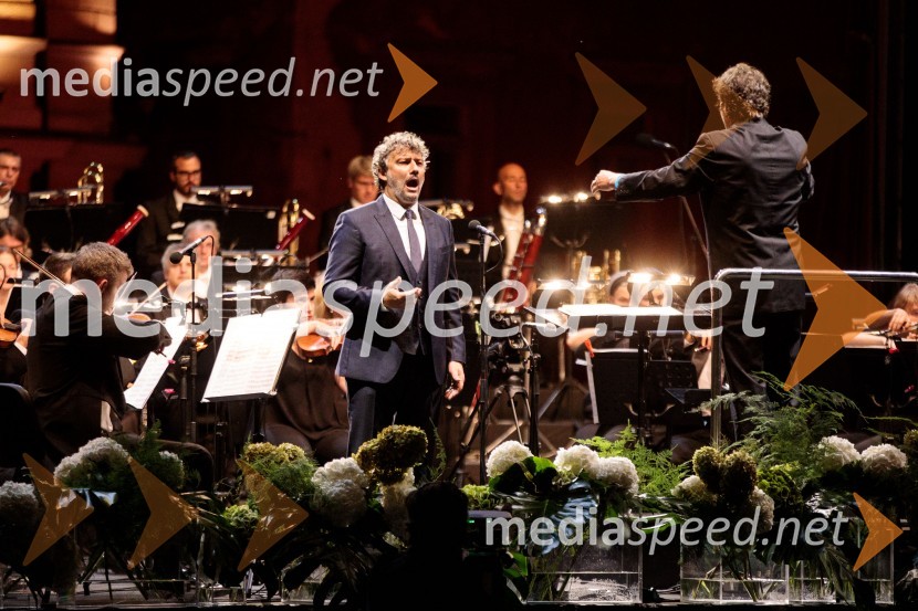  Jonas Kaufmann, tenor;  Jochen  Rieder, dirigentJonas Kaufmann, koncert v okviru 68. Ljubljana Festivala